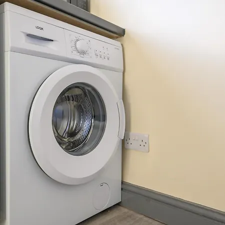 Daire Private En-suite Shared Kitchen - Pass The Keys *