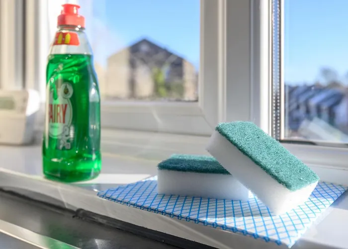 Private En-suite Shared Kitchen - Pass The Keys Leeds (West Yorkshire)